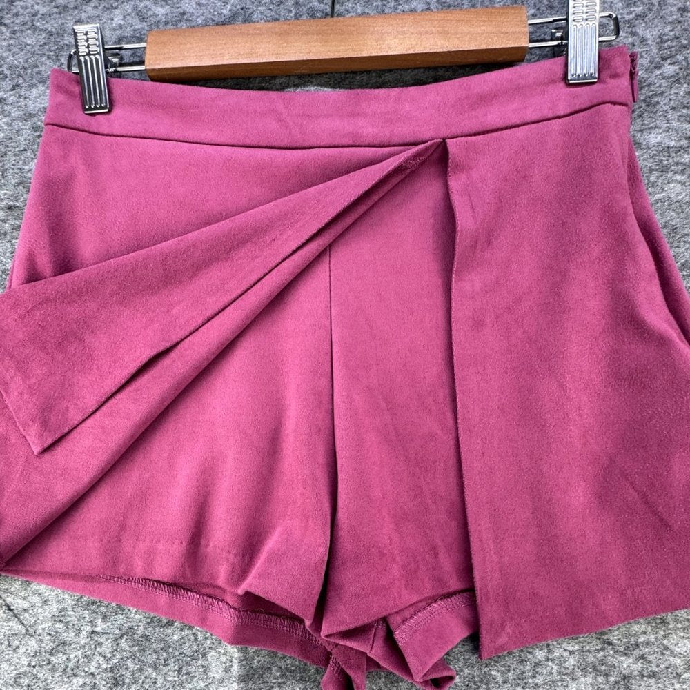 Forever 21 Skort Dark Pink Suede Feel Side Zip Up Skirt Front Shorts back Size M