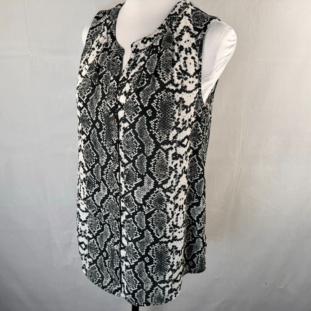 Daniel Rainn Blouse Sz S Round Neck Button Down Sleeveless Snake Print