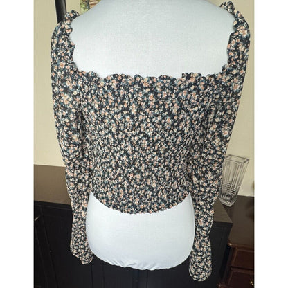Wild Fable Top Sz M Cropped Black Floral Square Neck Long Sheer Sleeve Lined