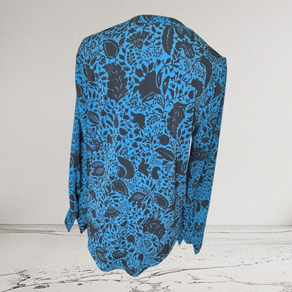 Ann Taylor Top Sz XS Blue Floral Print Stretch V Neck Pleat Long Cuffed Sleeve