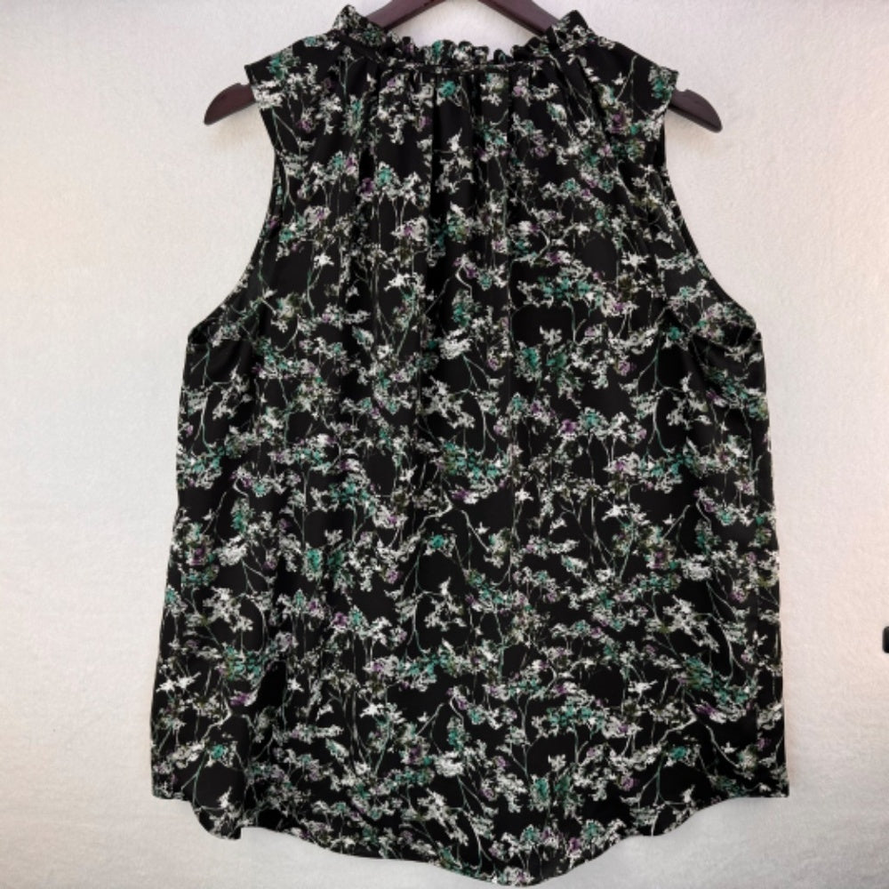 Simply Vera Wang Top Sz 0X Ruffled split neckline sleeveless black floral