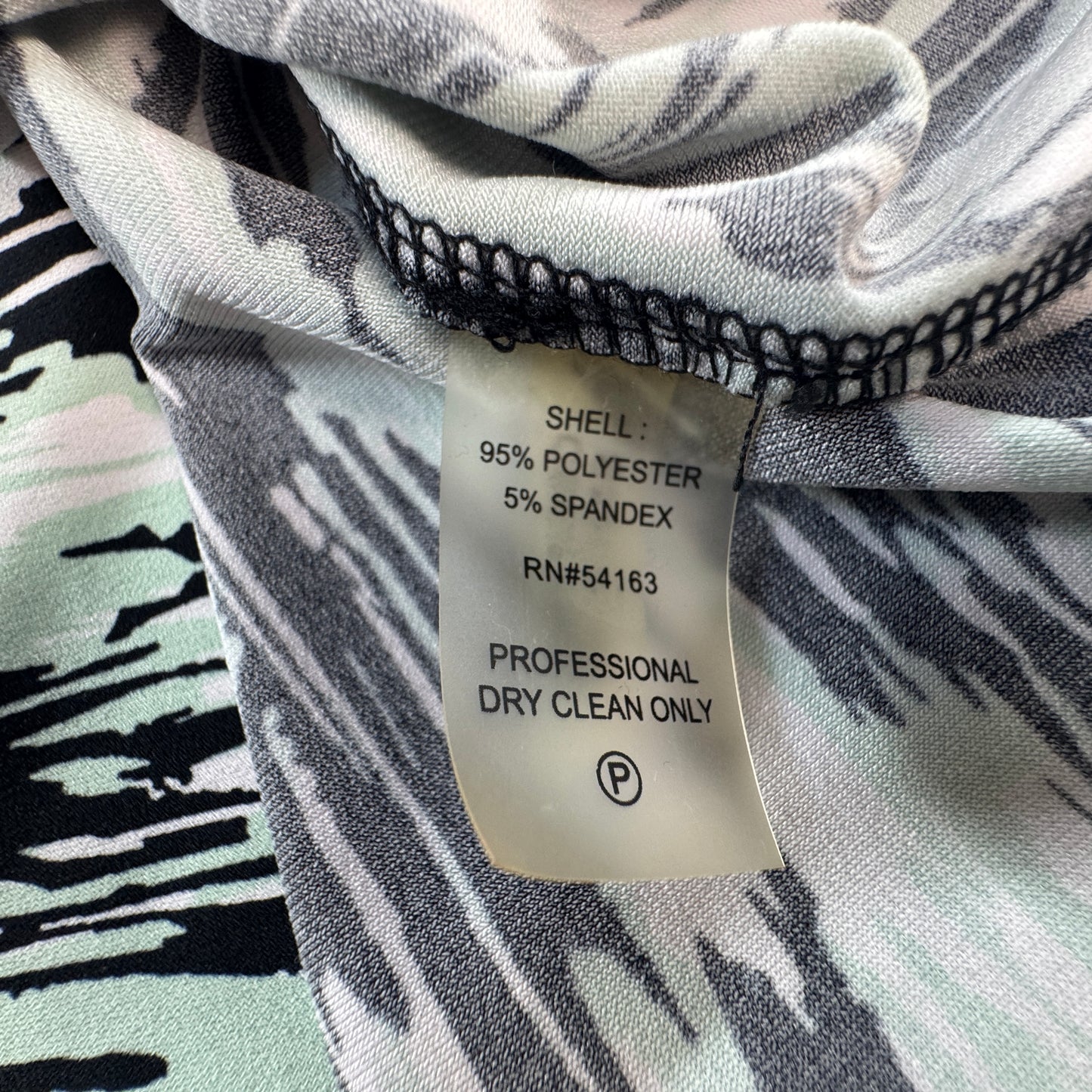 Calvin Klein Women's Abstract Print Sleeveless Stretch Blouse Black Mint