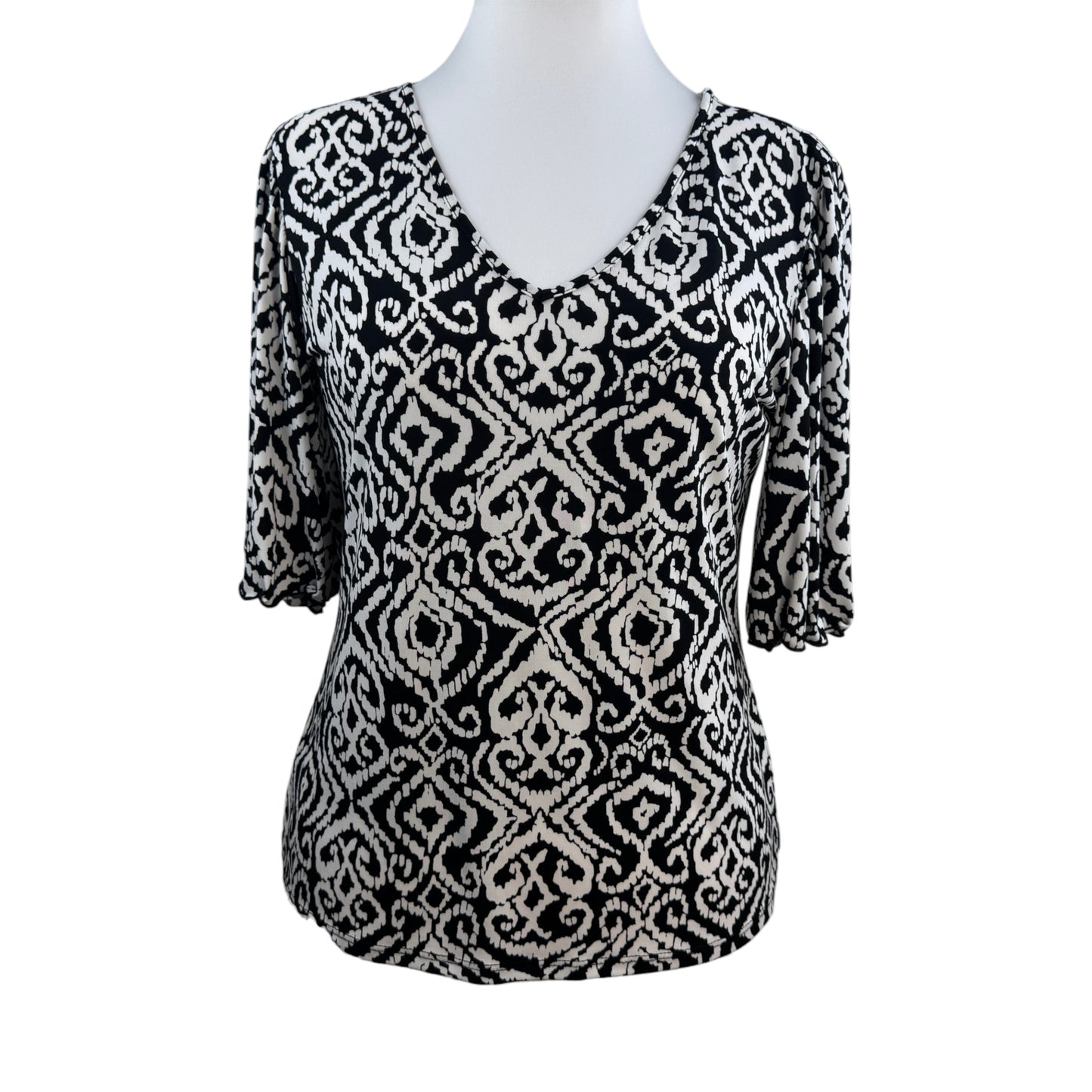 Chico's Black White Print V-Neck Top Size 1 Plus 3/4 Flare Sleeve Stretch Blouse