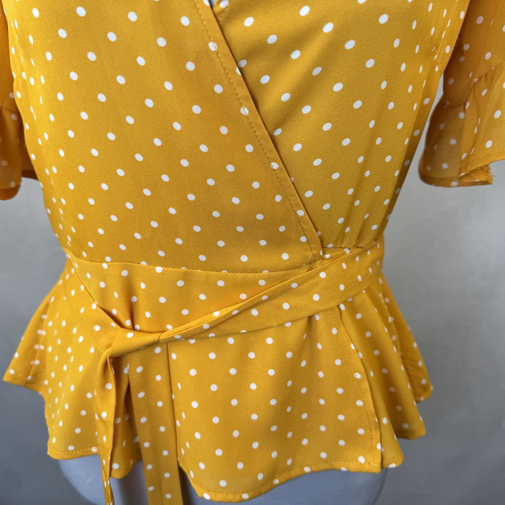 Front lower detail view Forever 21 women's blouse yellow, size M