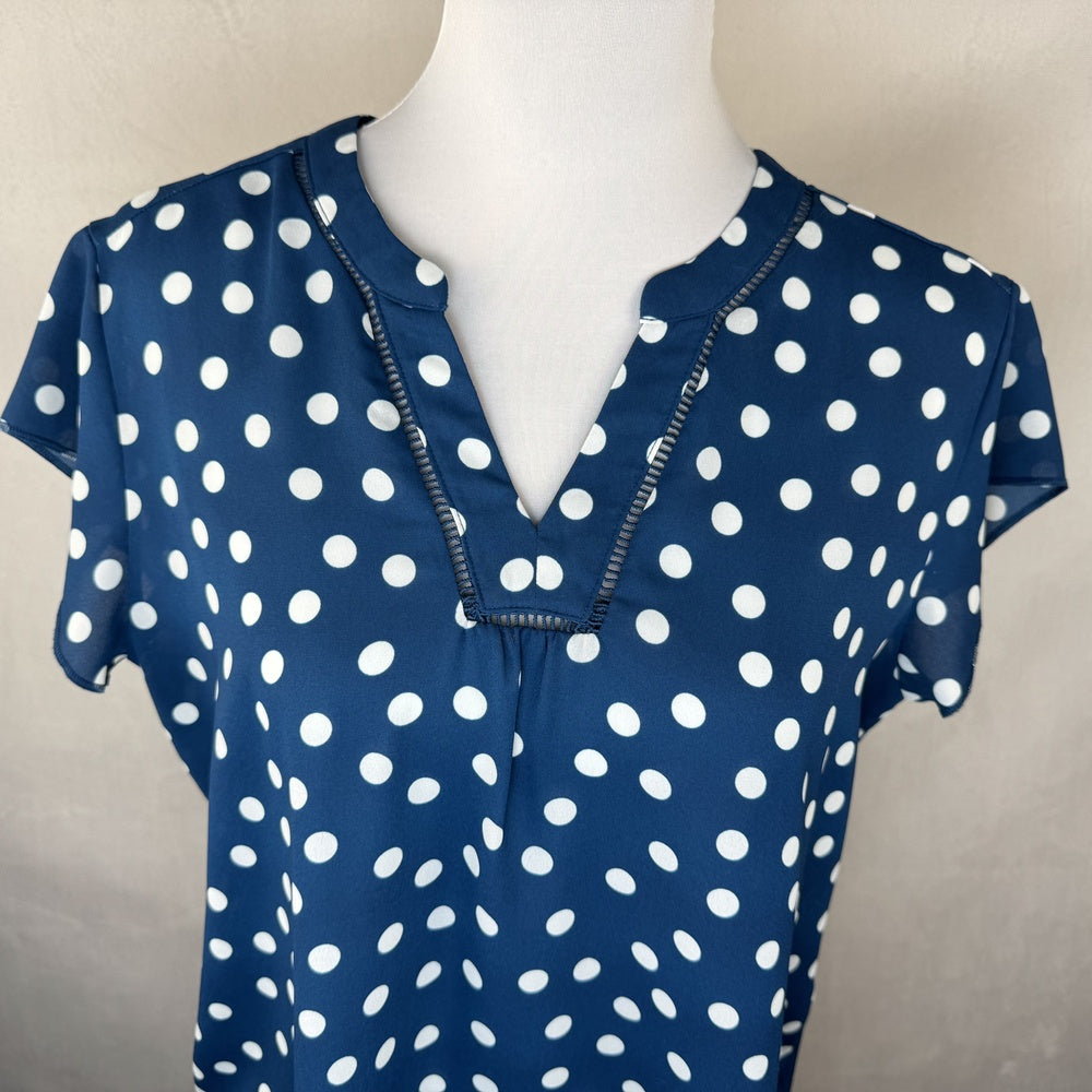 Front detail view of Hawthorn 41 women's blouse blue, size M