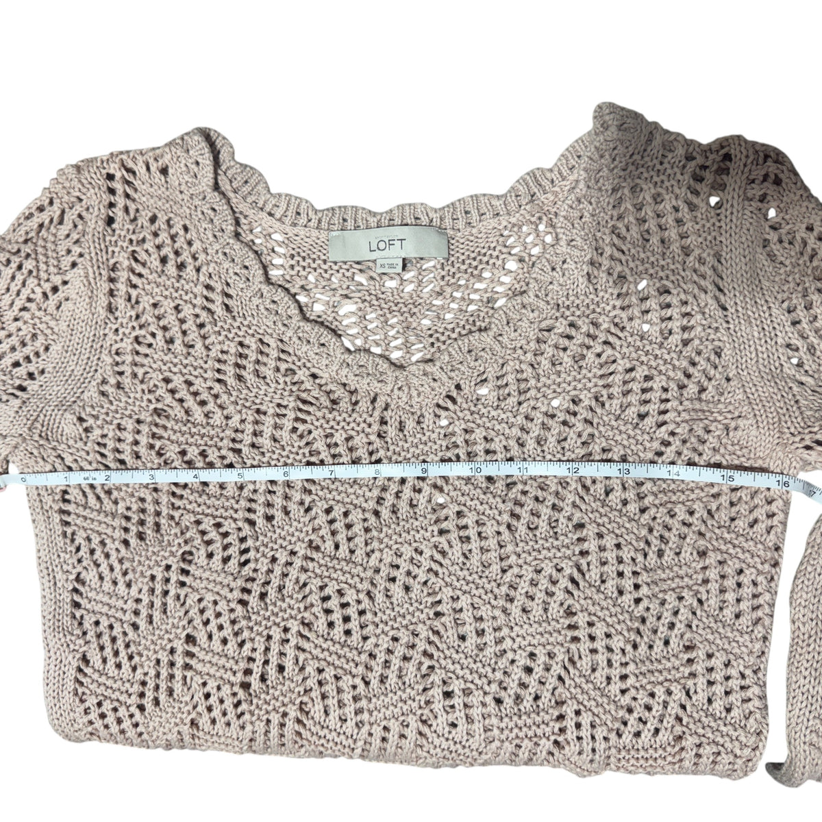Loft Sweater Sz XS Pullover Open Knit Pale Pink Scalloped VNeck Ribbed waistline