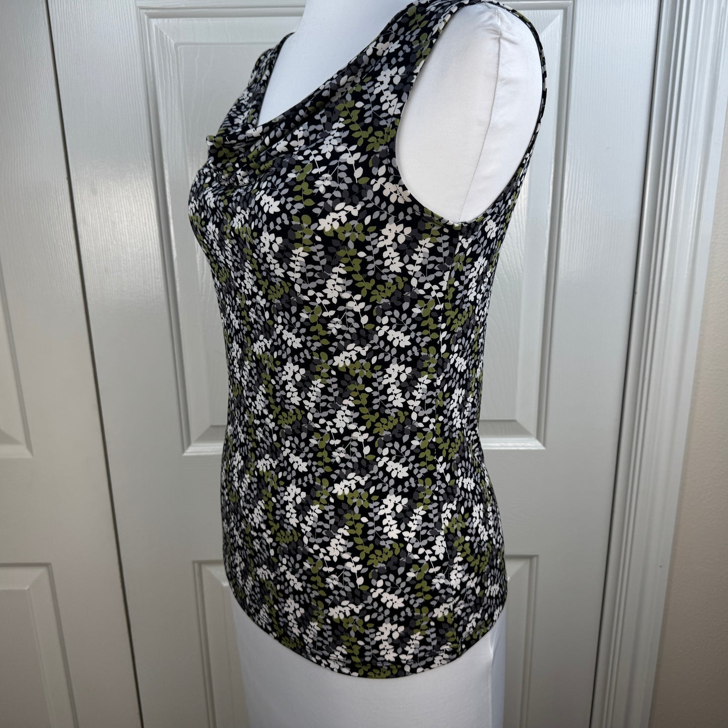 Liz Claiborne Women's Floral Cowl Neck Sleeveless Top Black Green Size M