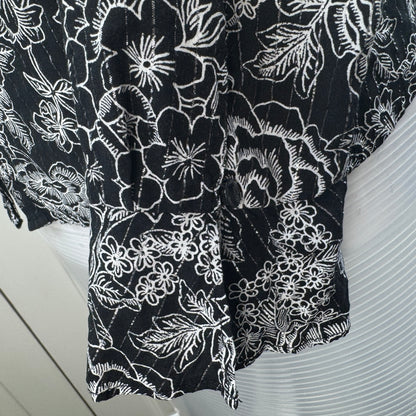 LOFT Women's Black White Floral Ruffle Blouse Metallic Thread Size XL