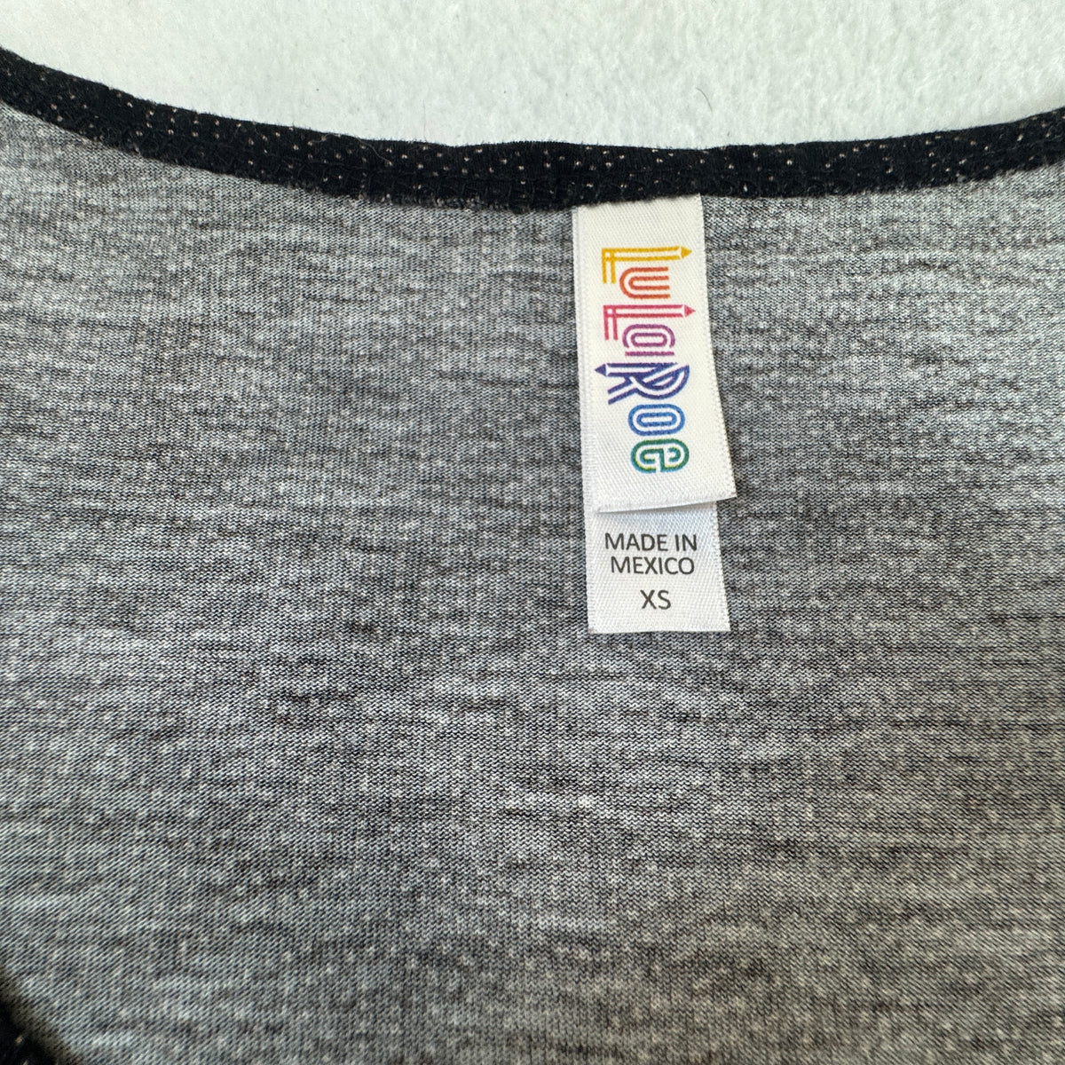 LuLaRoe Black Geometric Print Tunic Top Short Sleeve Scoop Neck Size XS