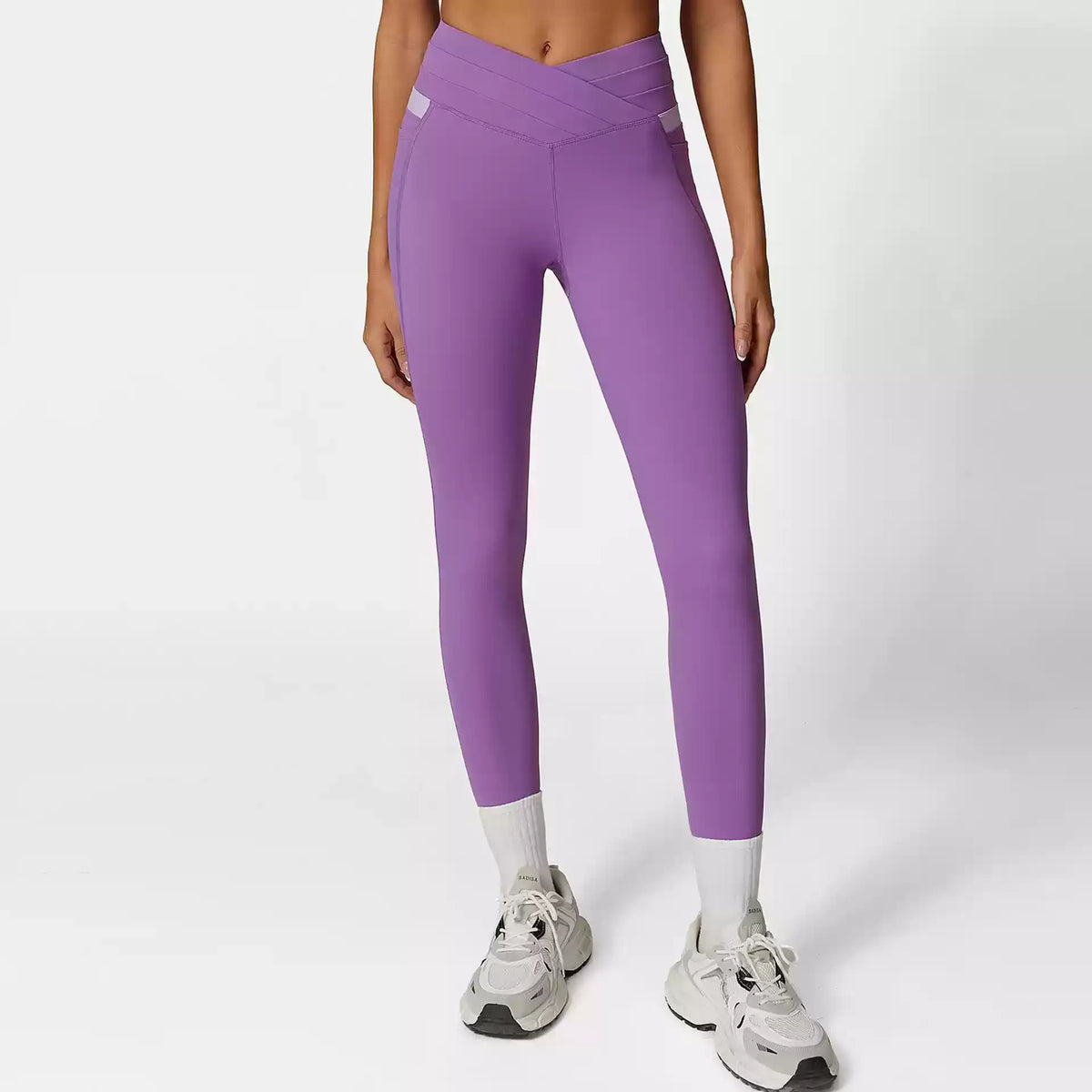 ContourFlex Two-Tone High-Waisted Leggings with Pockets