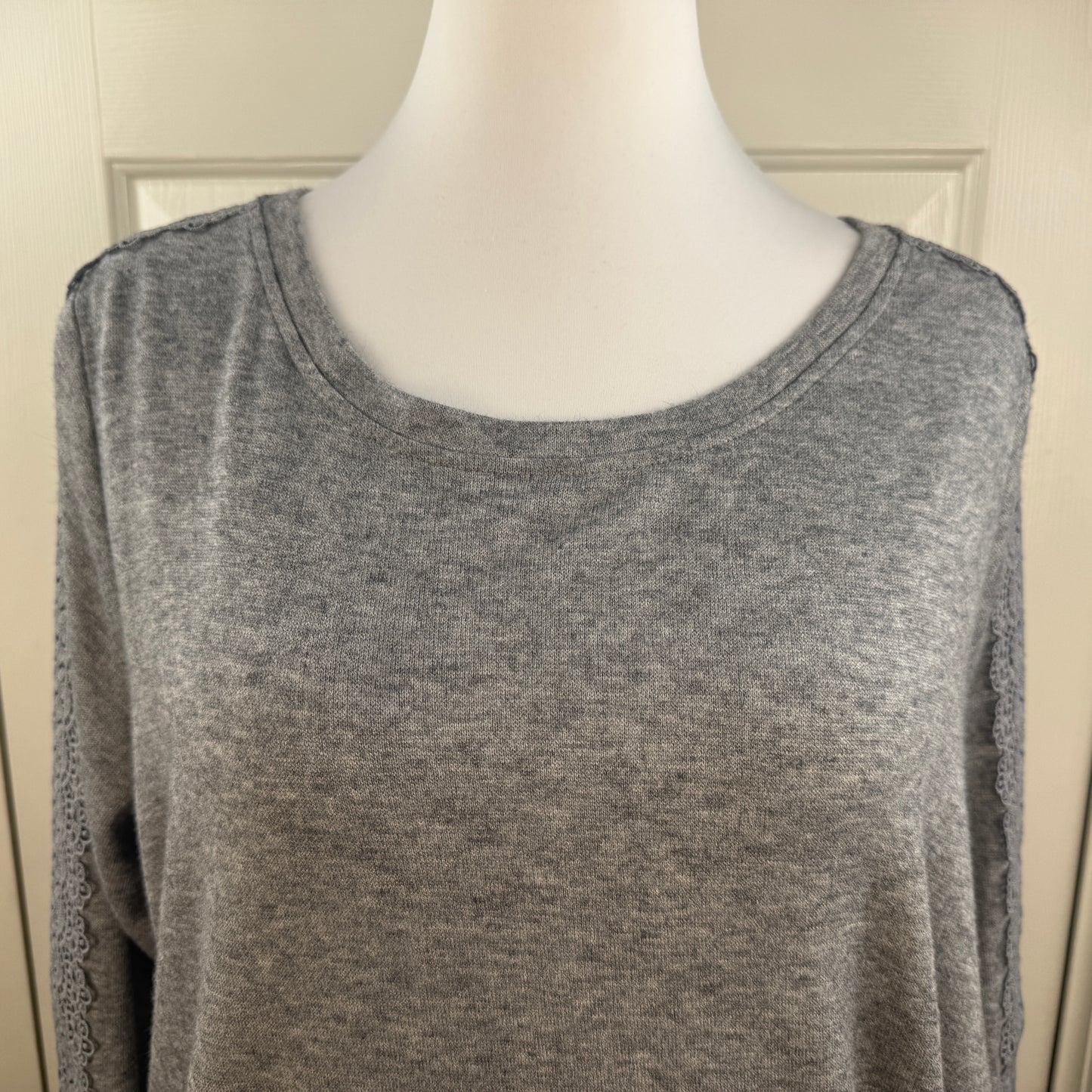 Retrology Women's Lace Sleeve Side Twist Knit Top Gray Plus Size 2X