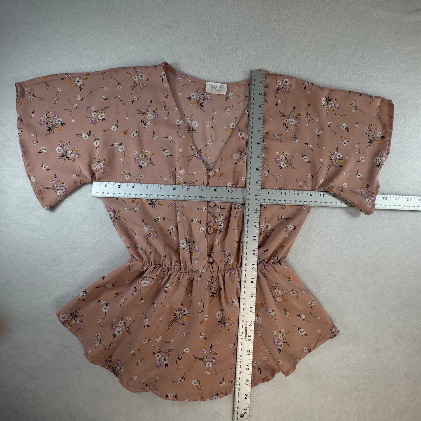 Sienna Sky Floral Peplum Blouse Peach Pink V-Neck Button Front Size XS
