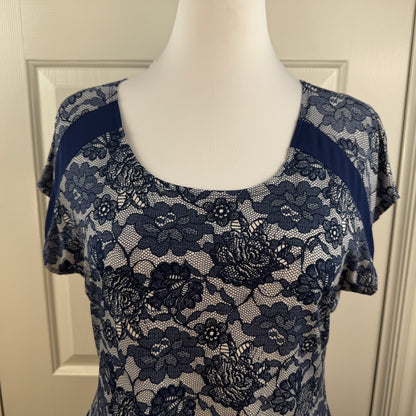 Suzie in the City Women's Blue Floral Lace Print Tunic Top Size M
