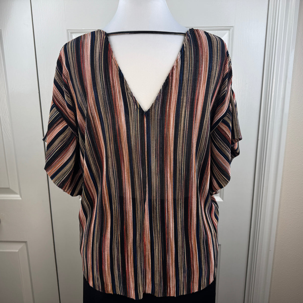 Vanessa Virginia Women's Pleated Stripe Flutter Sleeve Blouse Multicolor Size M