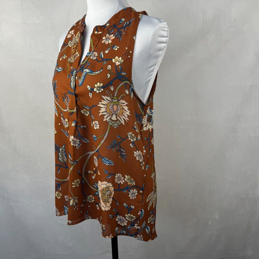 Let it Be Women Sheer Top Sz M Sleeveless Split Neck Hiden buttons