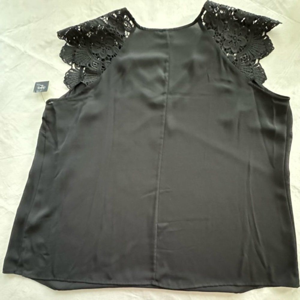 City Streets Women's size 2X Black Lace Cap Sleeve V-neck top blouse