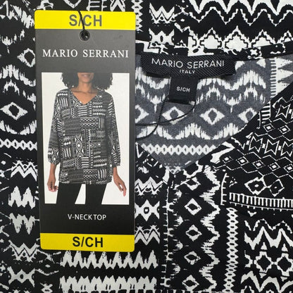 Mario Serrani Women Top SZ S NWT Geometric Black/White VNeck 3/4 Sleeve B2116