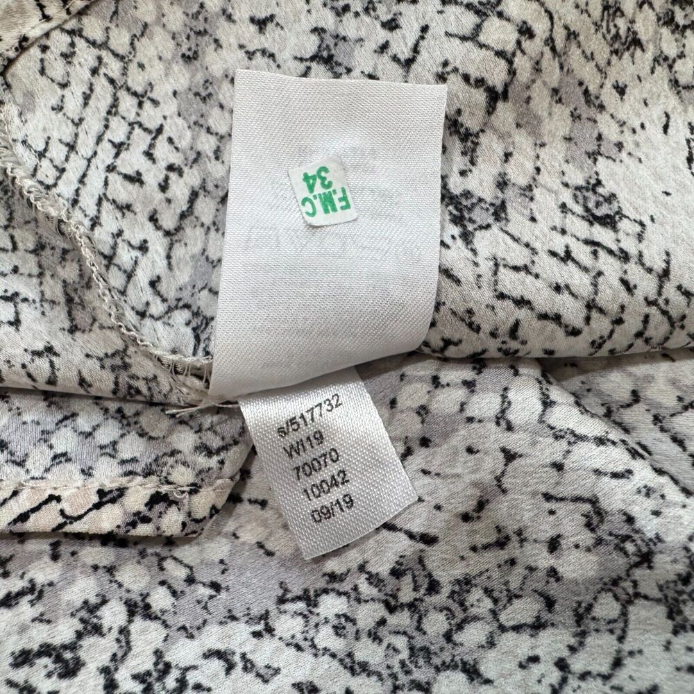 Ann Taylor Sz 4 White Snake Print Gray Black Long Cuffed Sleeve Faux Wrap Peplum