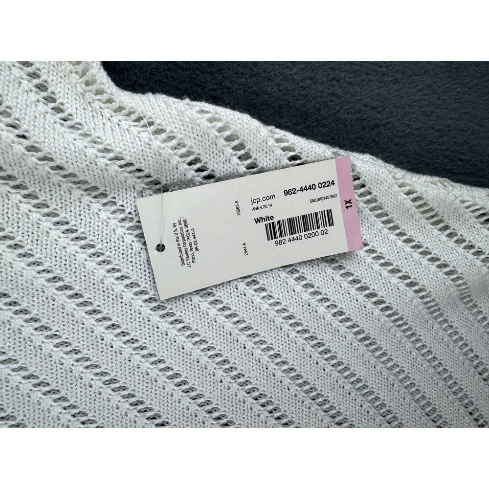 A.N.A. Top Sz 1X White Knit Short Sleeve Scoop Neckline