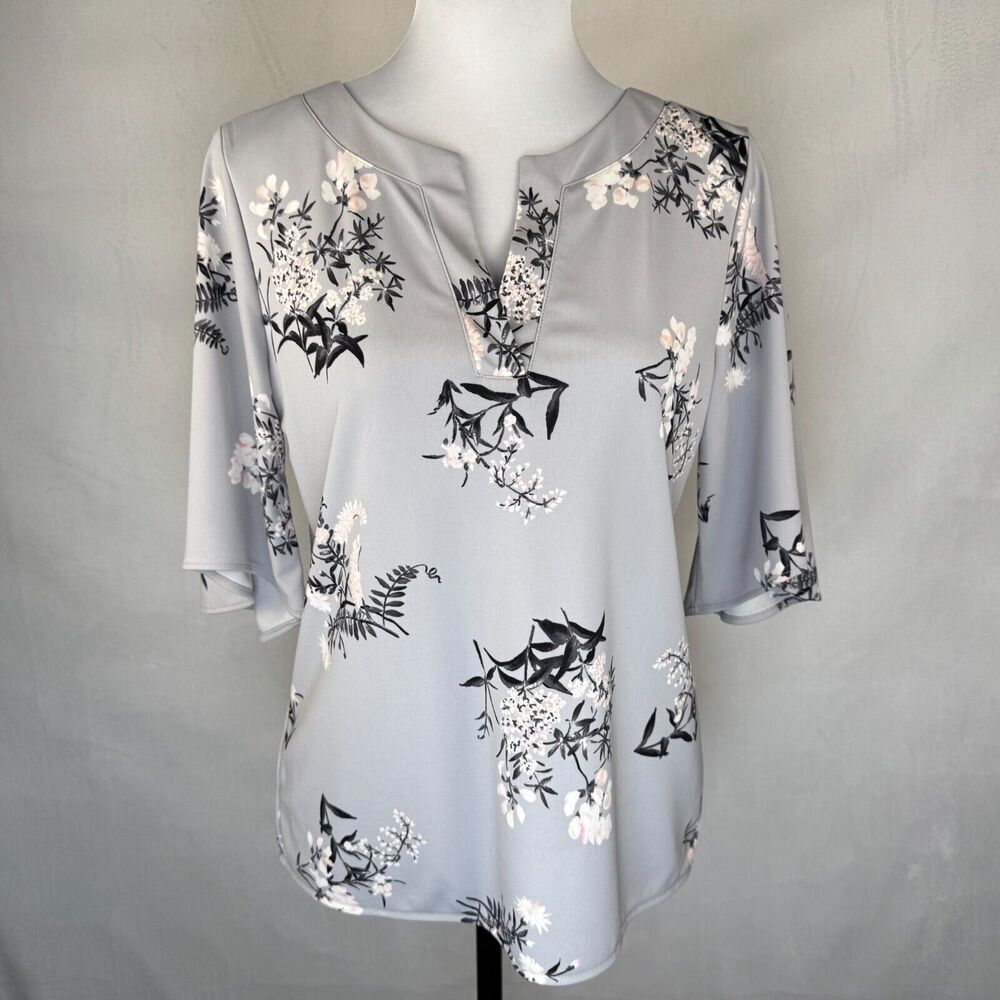 Ann Taylor Blouse Sz S Gray Floral Flutter Elbow Length Sleeve Split Neckline