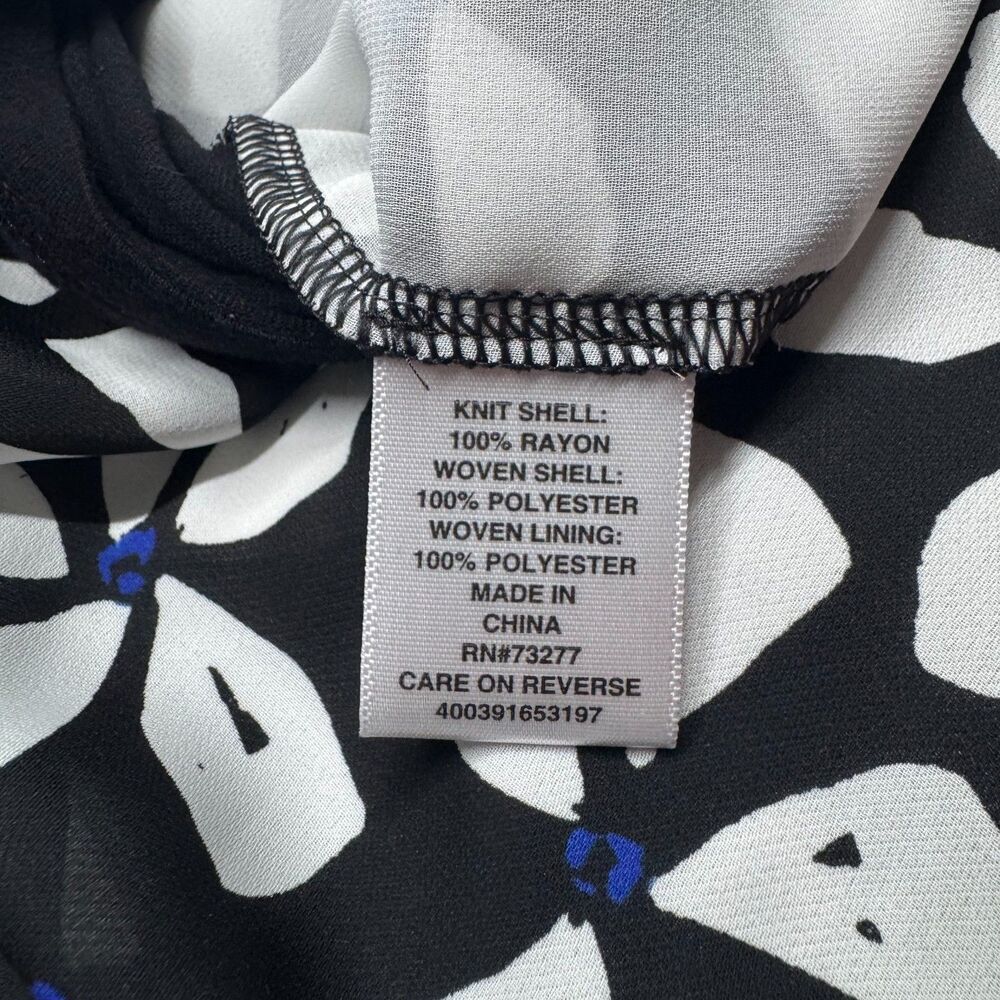 ELLE Top Sz S Black White Floral Pleated Round Neck Sleeveless Back Keyhole