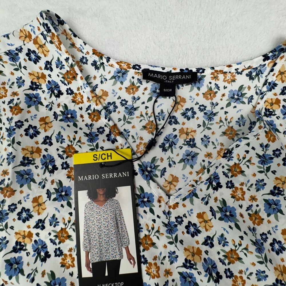 Mario Serrani Women Top Sz S NWT White Floral V-Neck 3/4 Sleeve B2120