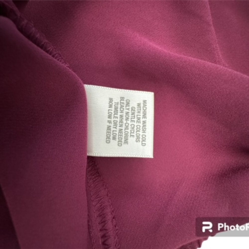 Dressbarn Burgundy Pleated Blouse Sz 2X V-Notched Neckline 3/4 sleeve