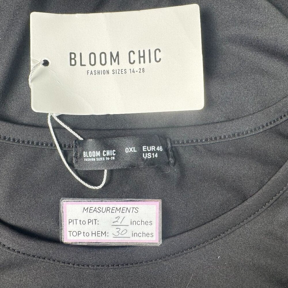BloomChic Women Top NWT US 14 Black Knit Asymmetrical Hem Short Sleeve Crew Neck
