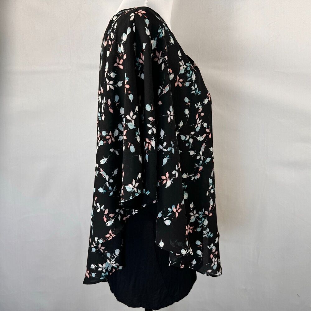 Elle Ladies Top Sz M Solid black under Tank Floral Bat Wing Sleeve top