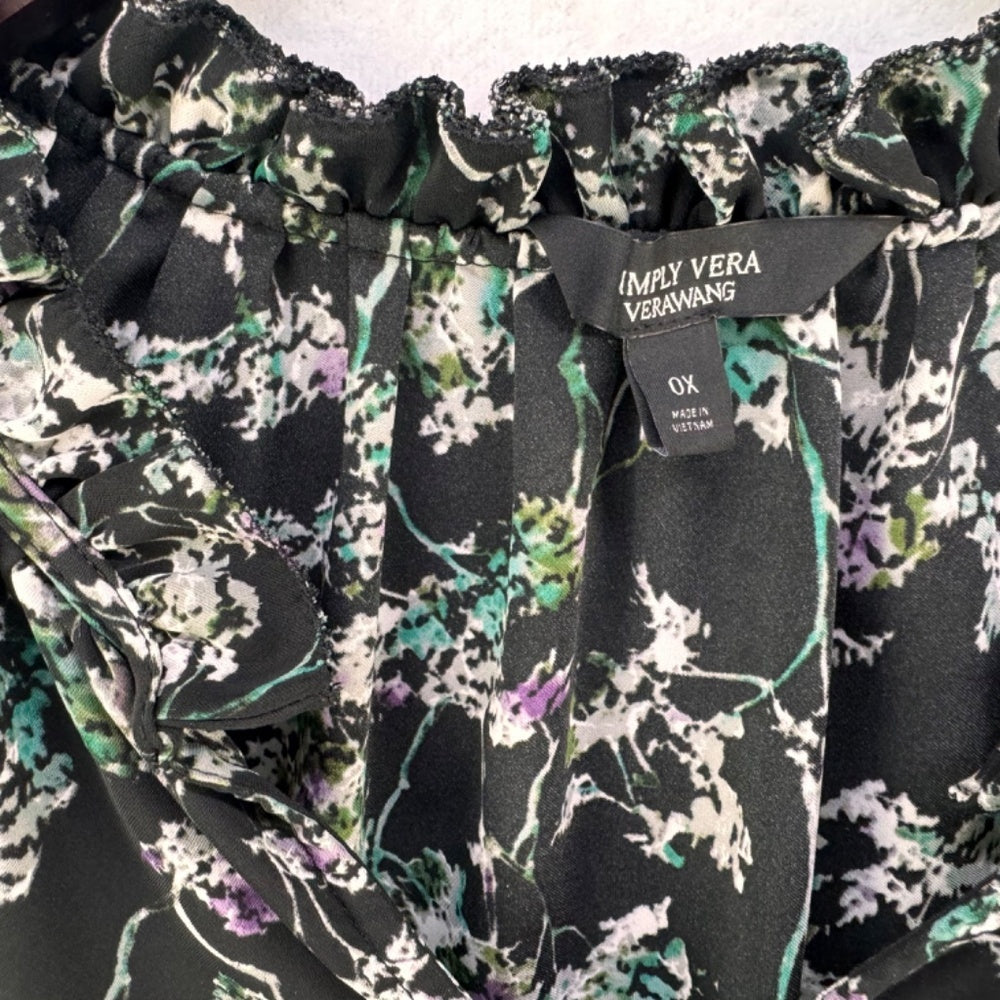 Simply Vera Wang Top Sz 0X Ruffled split neckline sleeveless black floral