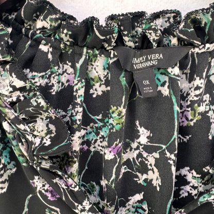 Simply Vera Wang Top Sz 0X Ruffled split neckline sleeveless black floral