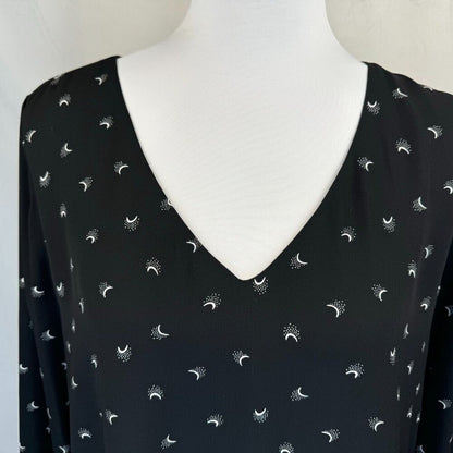 Loft Top Ladies Sz S Black Moon Print V-Neck Long Sleeves Peplum