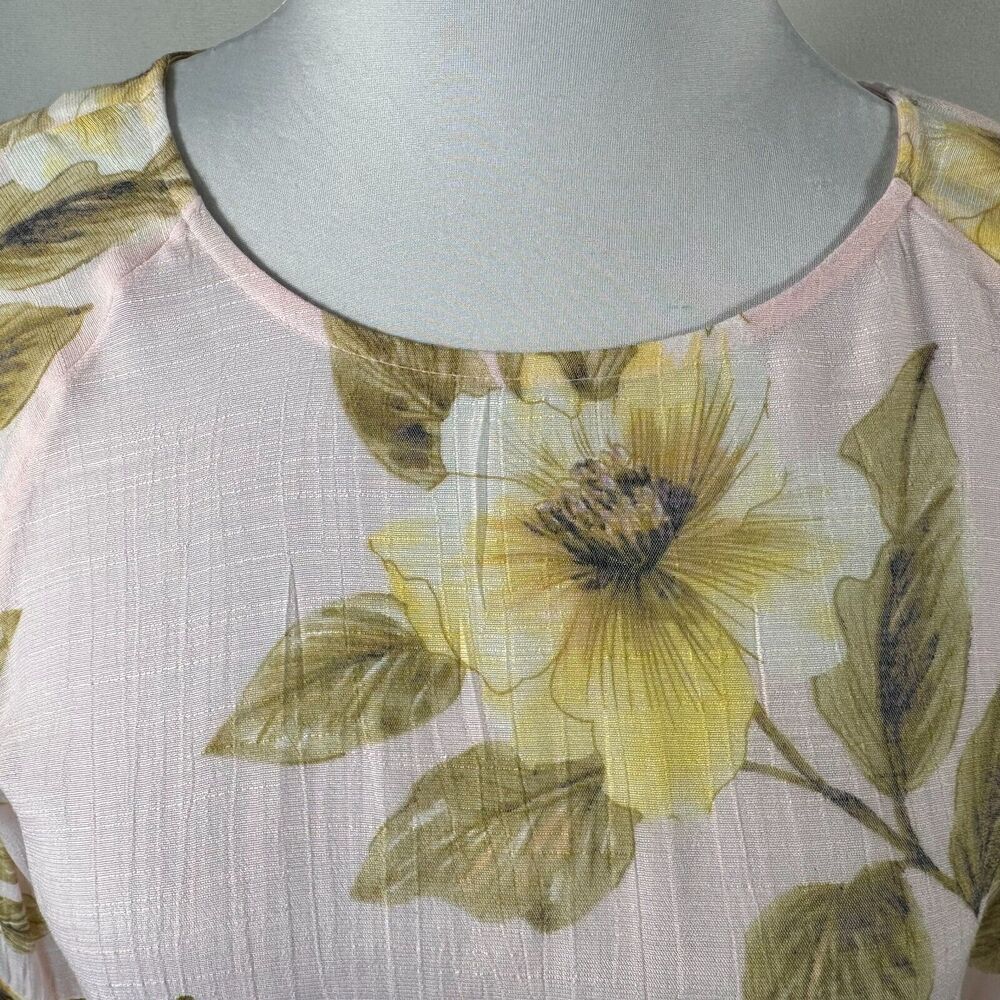 Lauren Conrad Blouse Sz S Floral Open Back Blouse 3/4 Flutter Sleeves Pink