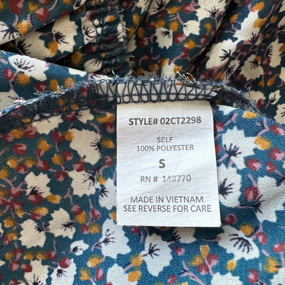 Sienna Sky Crop Top Sz S Faux Wrap Blue Floral 3/4 Sleeve