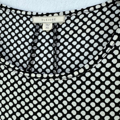 Pleione Top Women Sz XS Black polka dot pleated back