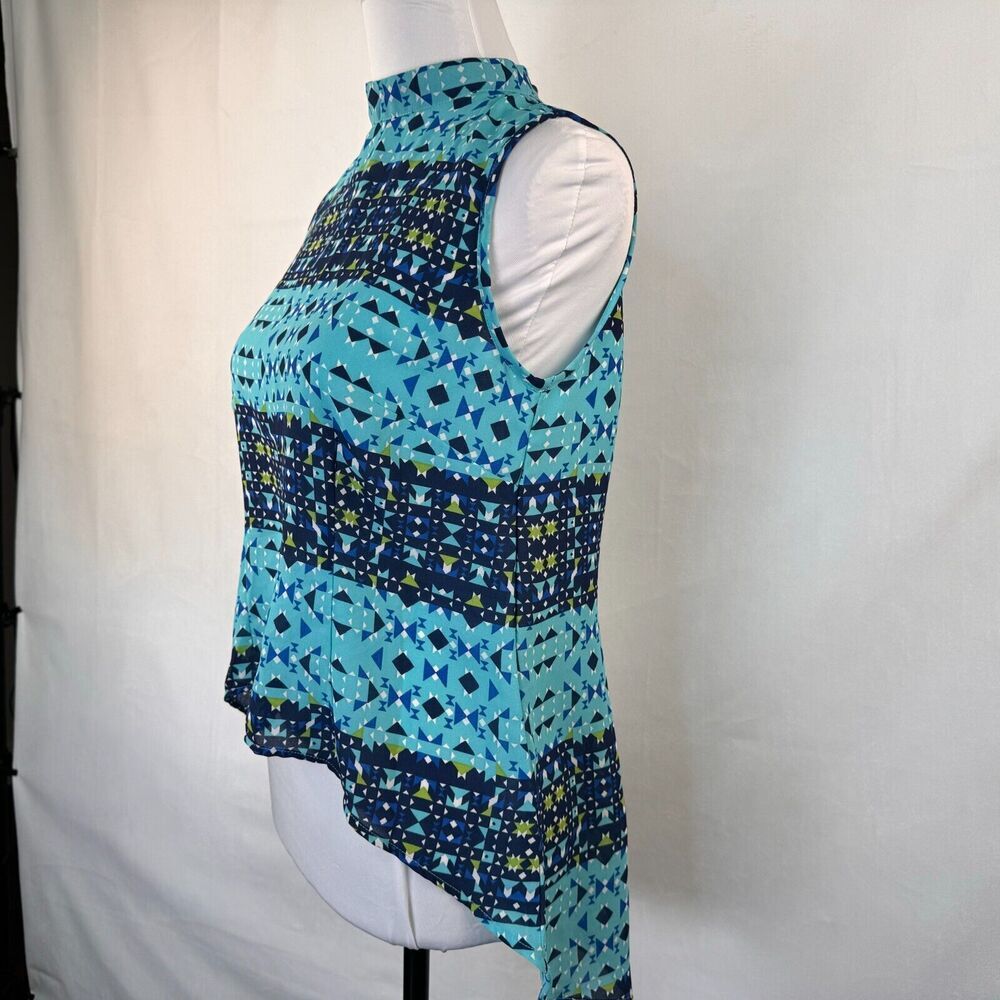 Zaiva A Ladies Blouse Sz M Floral High Crew Neck Sleeveless blue geometric print