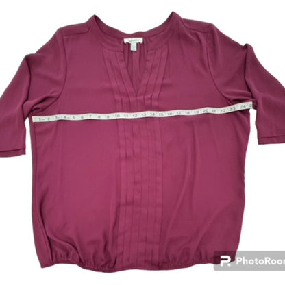 Dressbarn Burgundy Pleated Blouse Sz 2X V-Notched Neckline 3/4 sleeve
