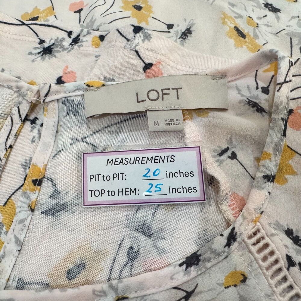 Loft Ladies Blouse Sz M Pink Floral Ruffle 3/4 Length Sleeve Ladder Trim Career