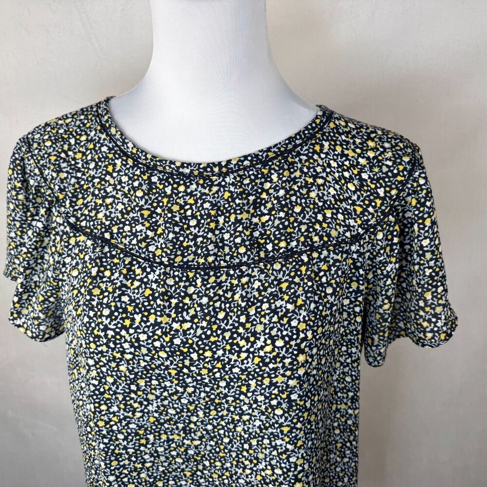 LOFT Top Sz S Navy Floral Flutter Cap Sleeve Boat Neck Ladder Stitch Keyhole