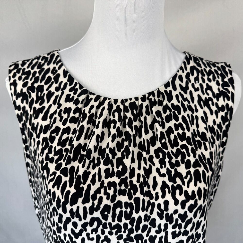 Calvin Klein Top Sz M Stretch Animal Print Pleated Front Crew Neck Sleeveless