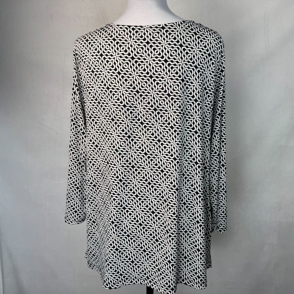 Liz Claiborne Sz 2X Blouse VNeck Twist Front Black White Geometric Business