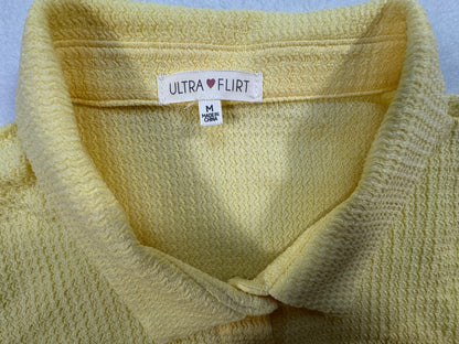 Ultra Flirt Two Piece Set Juniors Size M in Yellow Short Sleeves Button Down NWT
