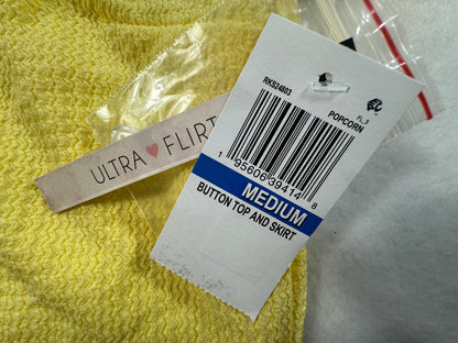 Ultra Flirt Two Piece Set Juniors Size M in Yellow Short Sleeves Button Down NWT