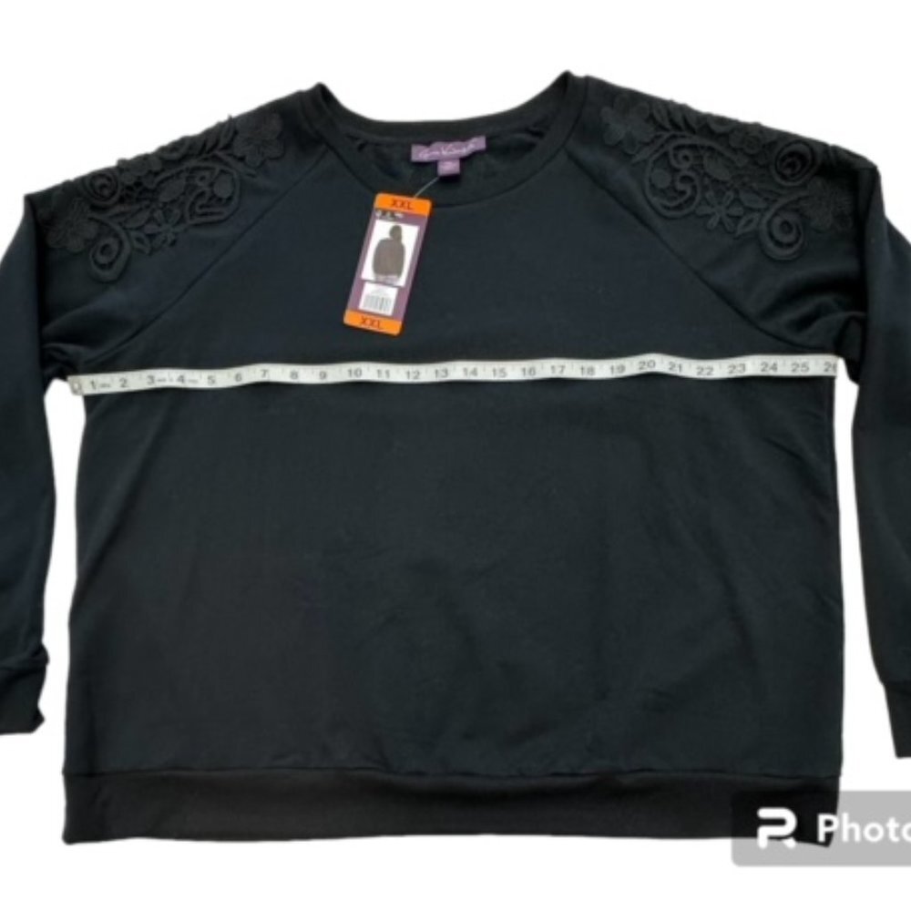 Gloria Vanderbilt Women Size XXL Black Sweater Lace Detail NWT