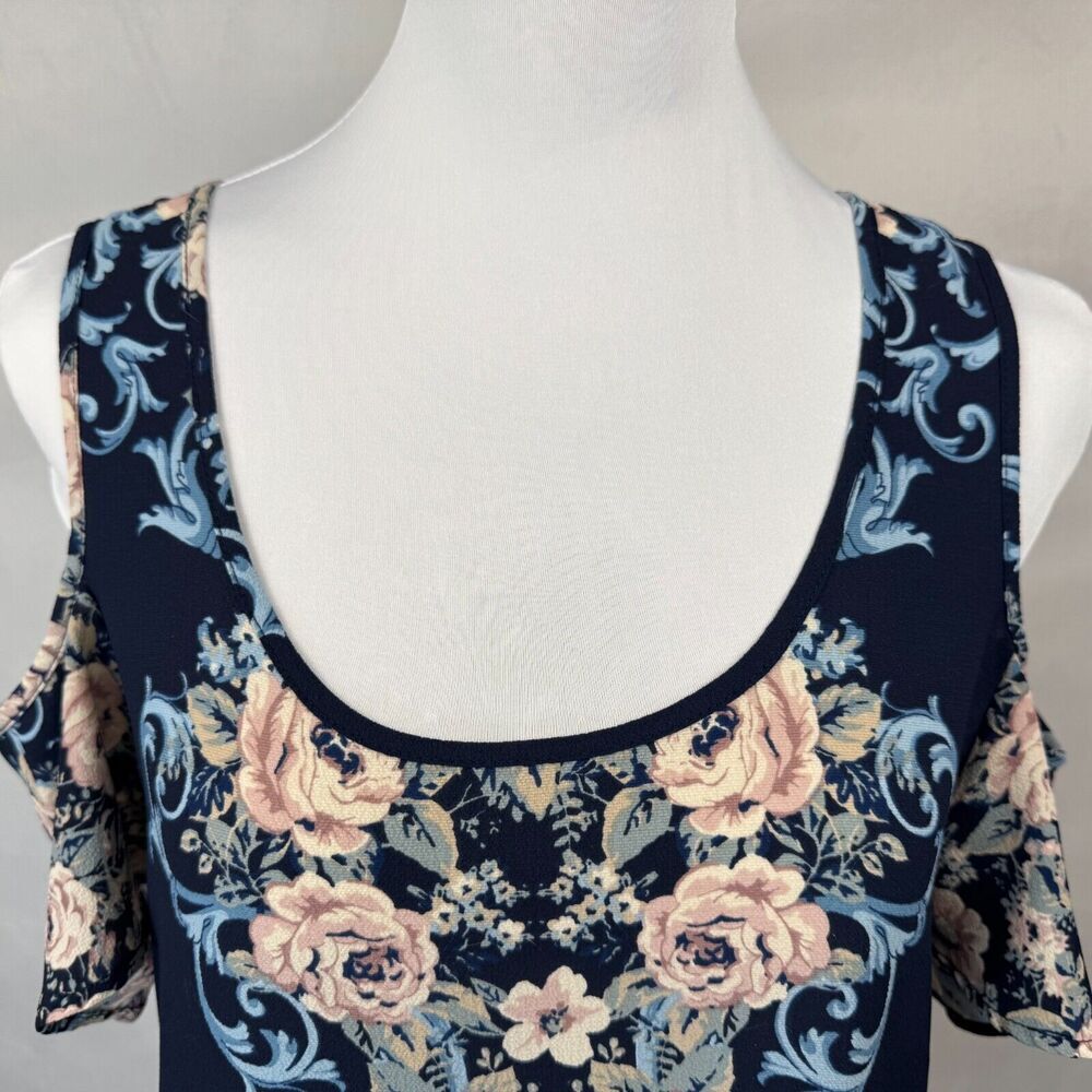Meraki Blouse Sz M Navy Floral Print Scoop Neckline Cold Shoulder Back Keyhole