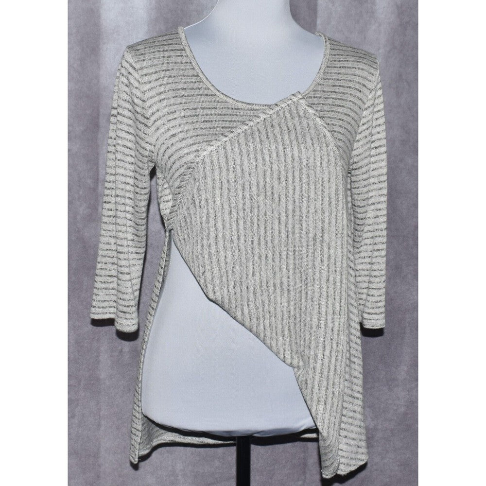 Xhilaration Cream top scoop Neckline back lace Blouse - Size Medium