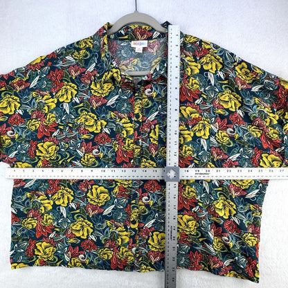 LuLaRoe Blouse Button Down Floral 2pockets raglan sleeves Size Medium