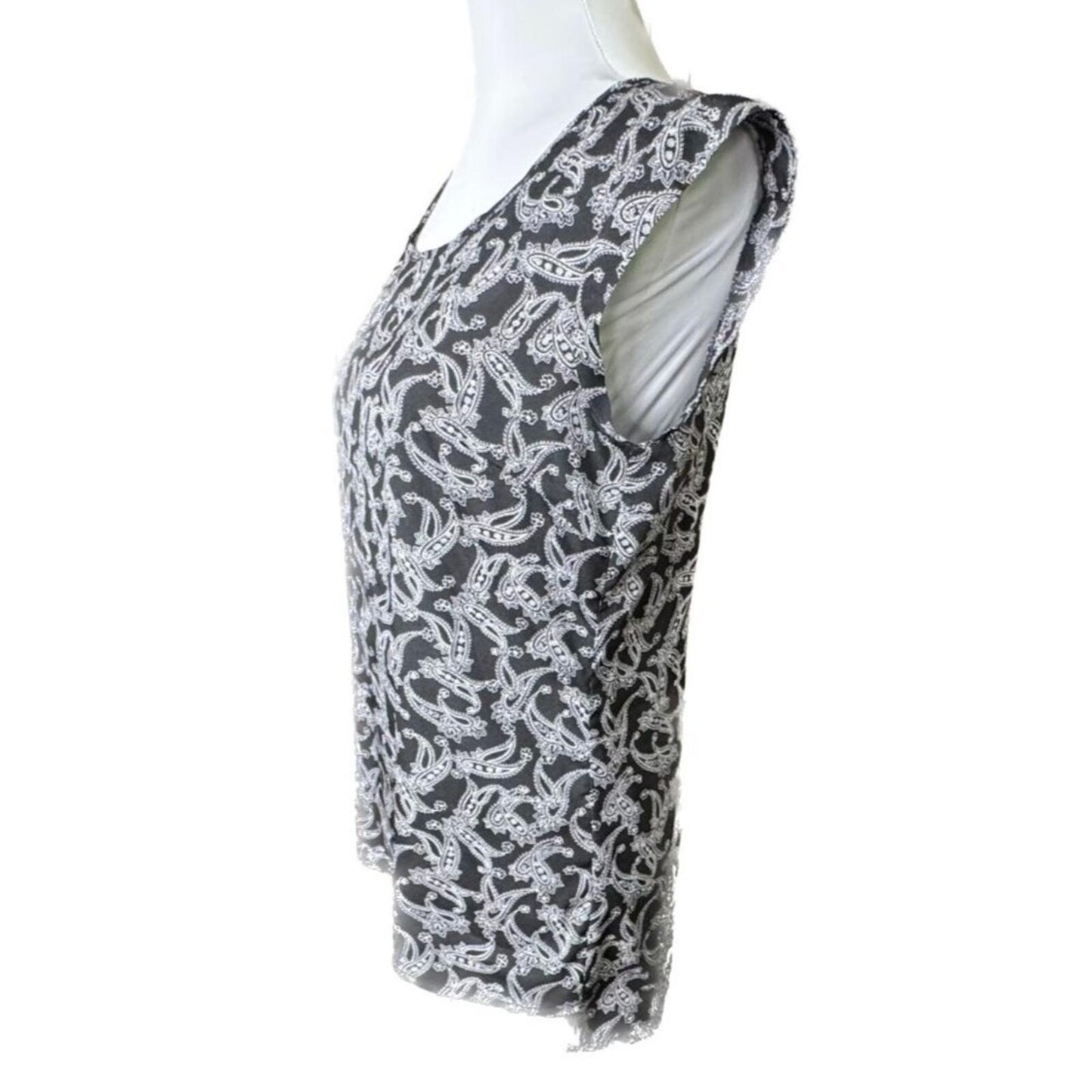The Limited Women Top Sz XS Black White Paisley Print Round Neck Cap Sleeves