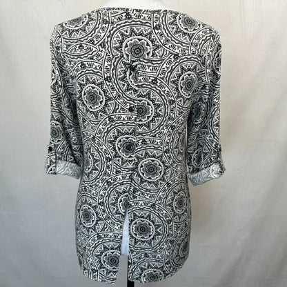 Pink Rose Size M Top White and Black Print 3/4 Sleeve Boat Neck Back Slit