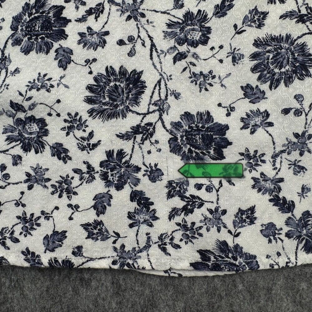 Angels Top Sz S White Navy Blue Floral Round Neck Flutter Sleeve Crochet Trim